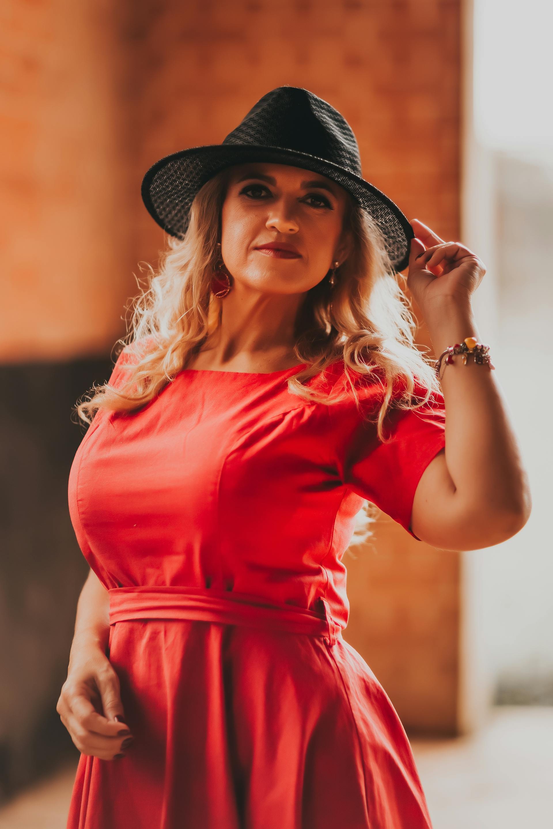 Confident mature woman | Source: Pexels