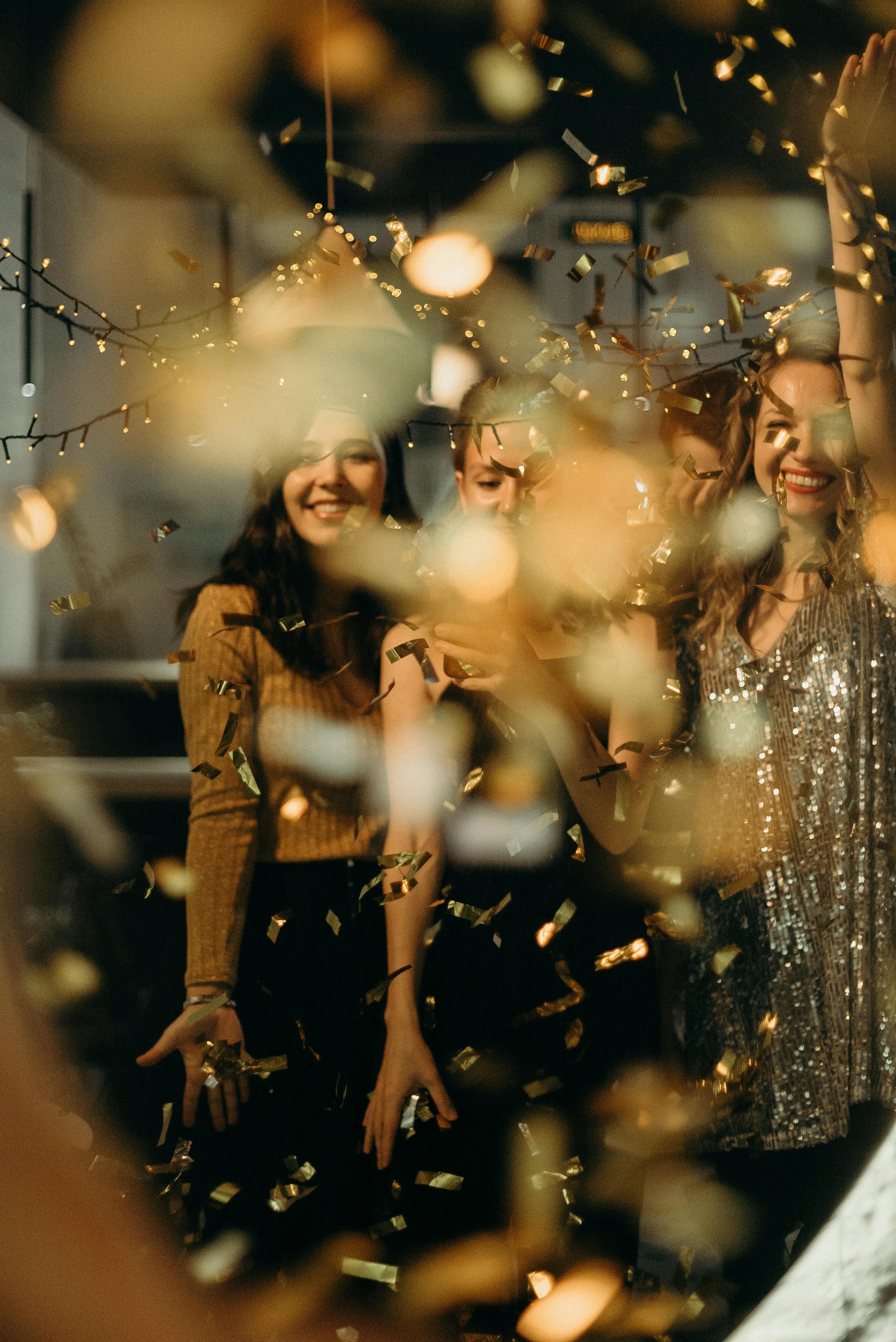 Golden birthday party | Source: Pexels