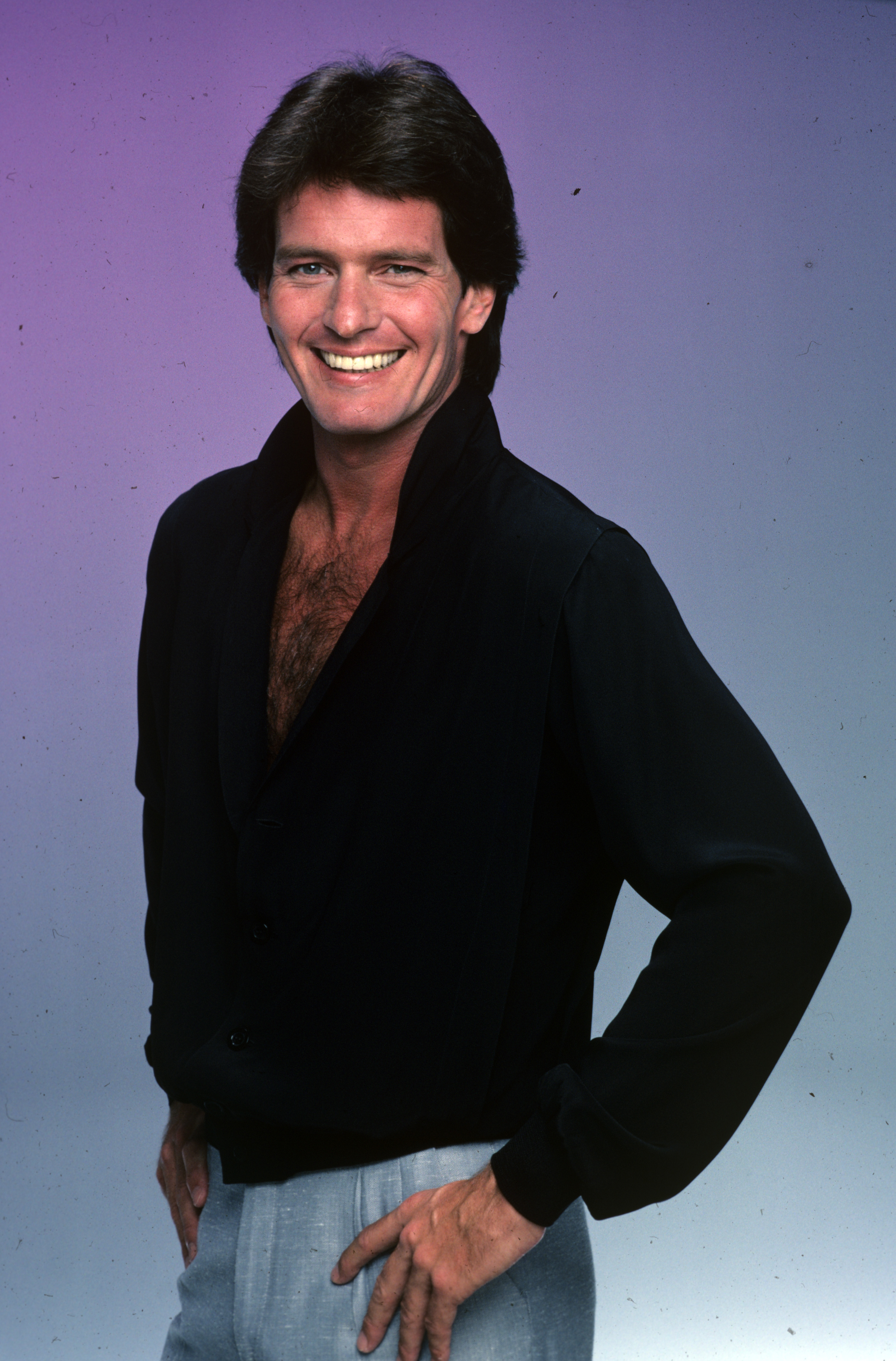 Gordon Thomson posing for "Dynasty" in 1983 | Source: Getty Images